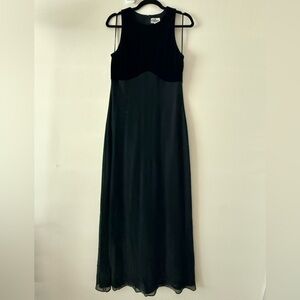 Vintage Reggio Black Evening Dress/Gown